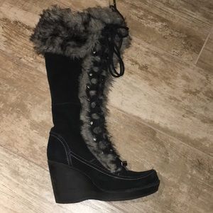 Black Aldo boots with fur!
